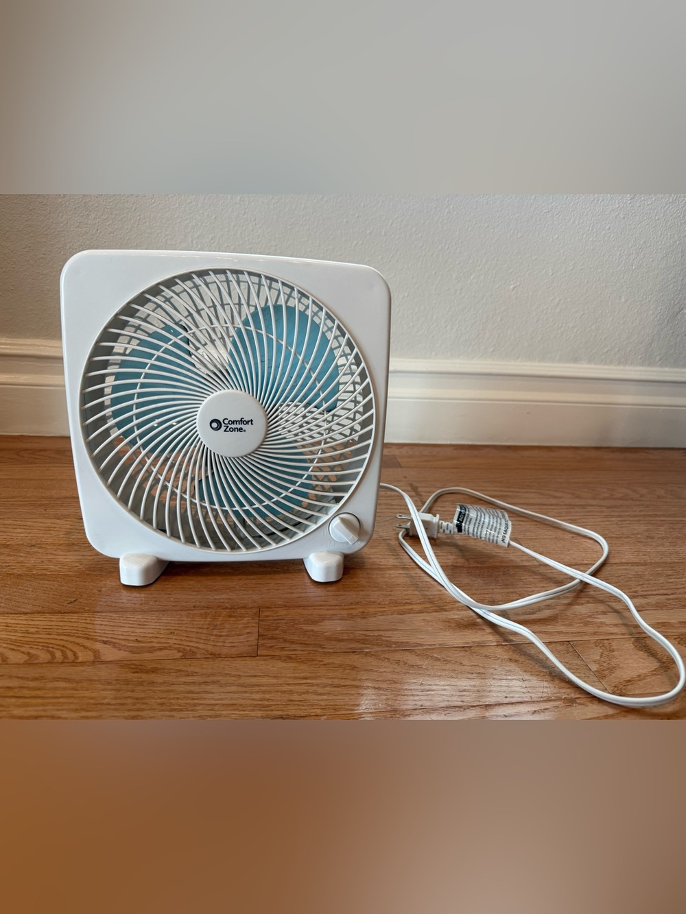 Comfort Zone Box Fan, 9 inch
Portable Desk fan, Quiet 3 Speed Mini Fan